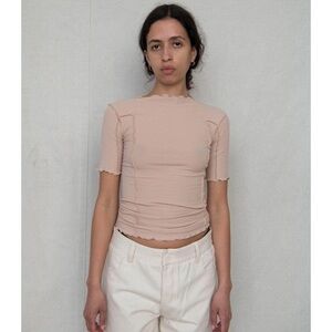 baserange vein tee in off-white euc